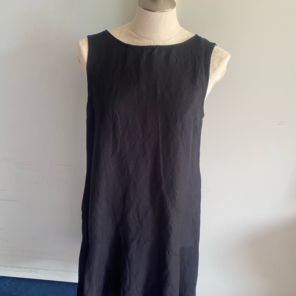 Tommy Bahama sleeveless black cotton dress with pockets